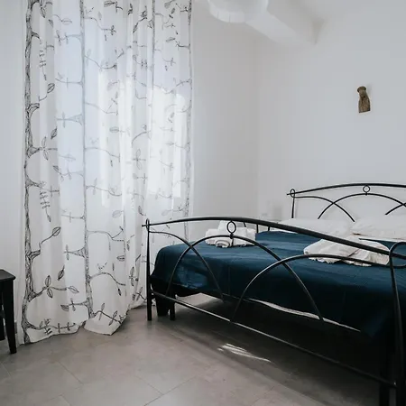 Posidonia Villa *